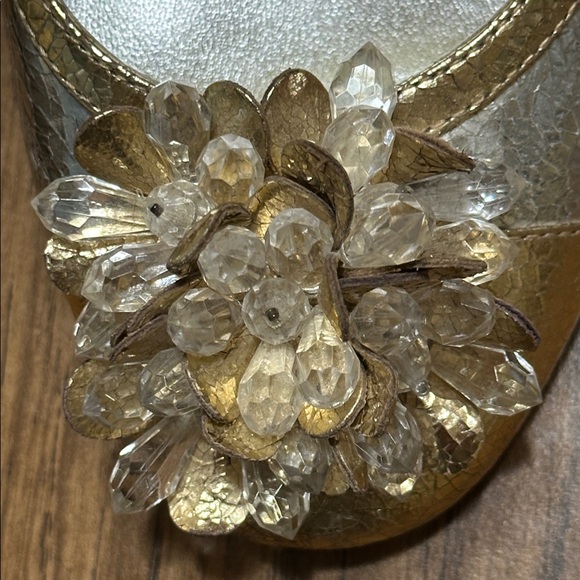 Beverly Feldman Silver and Gold Flats with Floral Accent - Picture 4 of 10